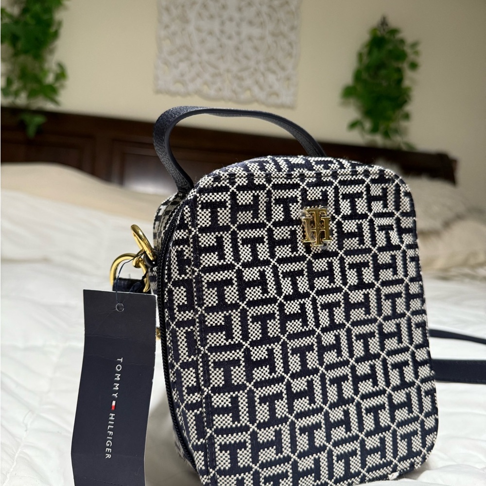 Tommy Hilfiger Black and White Crossbody Bag with Geometric Design